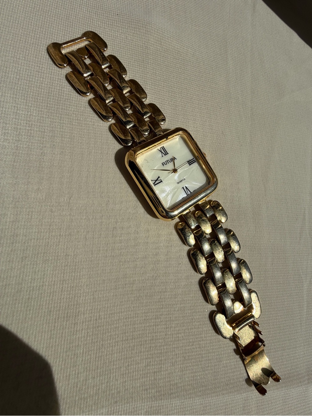 Vintage Futura Gold Tone Square Dial Watch - 1980s/1990s Fashion Bracelet As-Is